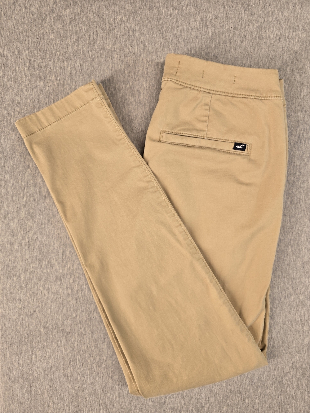 Hollister Men’s Slim Stretch Chino Pants in Khaki 26/30 Work Dress Casual School